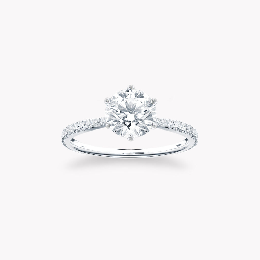 ‘Signature’ Solitärring med sidodiamanter